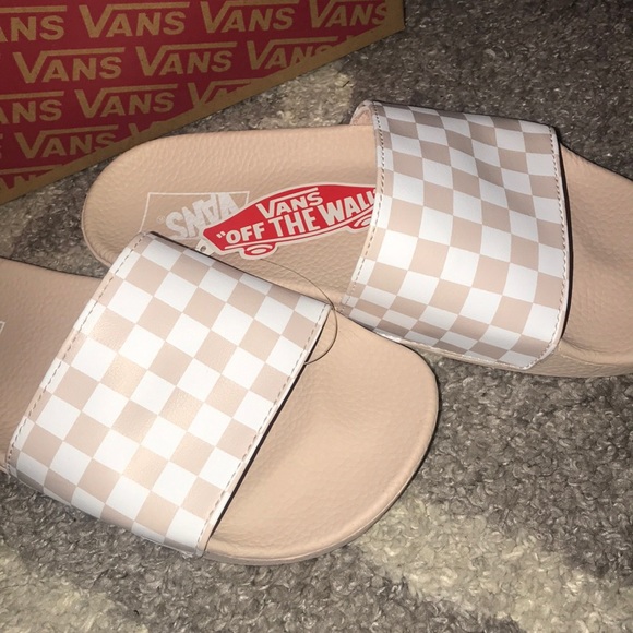 pink checkered vans slides